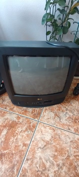 Телевизор LG 14f65m