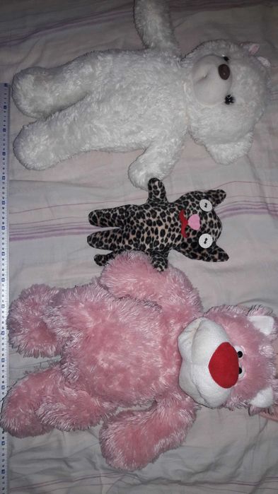 іграшки мякі; коники, принцеси тощо. В дуже гарному стані. Усе по 5 грн за штуку