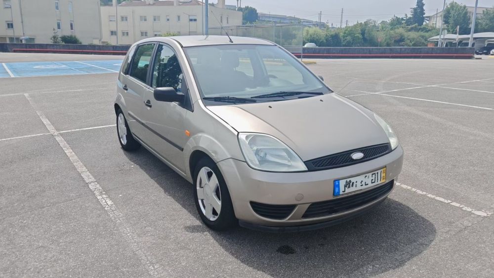Ford Fiesta ano 2004