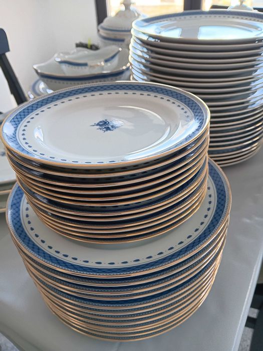 Serviço Completo de Jantar e Café V.A, Cozinha Velha, Novo