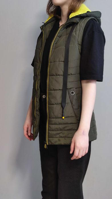 Демісезона куртка трансформер, Розмір S, хакі