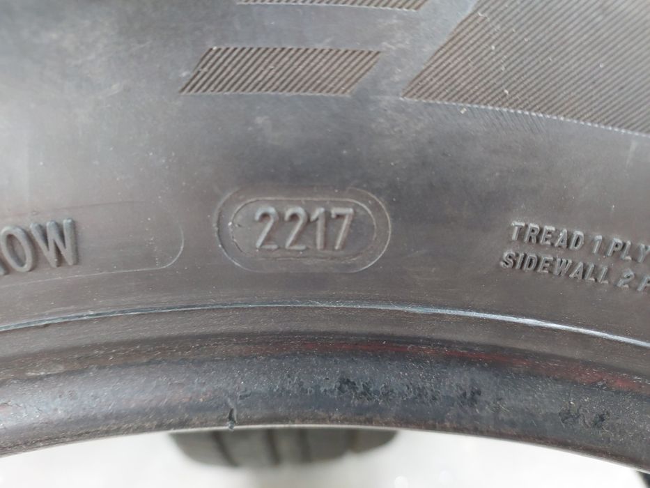 2 opony zimowe Austone 215/60/17 96T