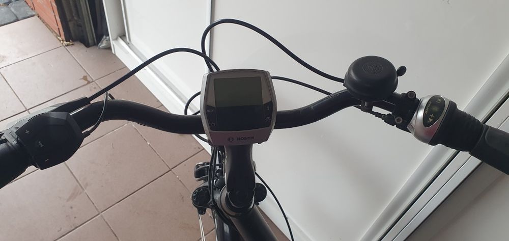 Rower elektryczny Bosch Move CRS 300E Bosch Shimano Schwalbe