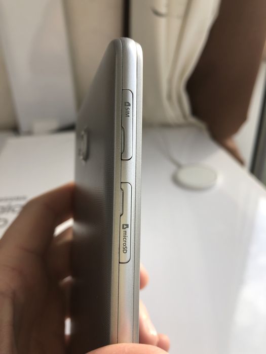 Планшет Samsung galaxy A6 7.0 8 gb