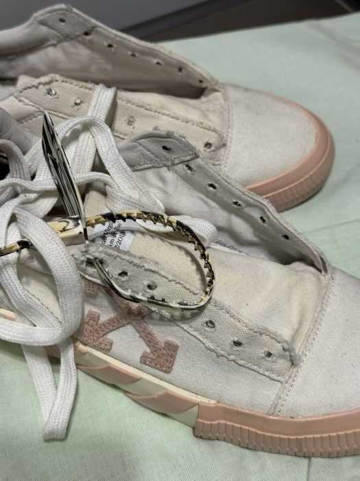 Кеди OFF WHITE рожеві після хімчистки