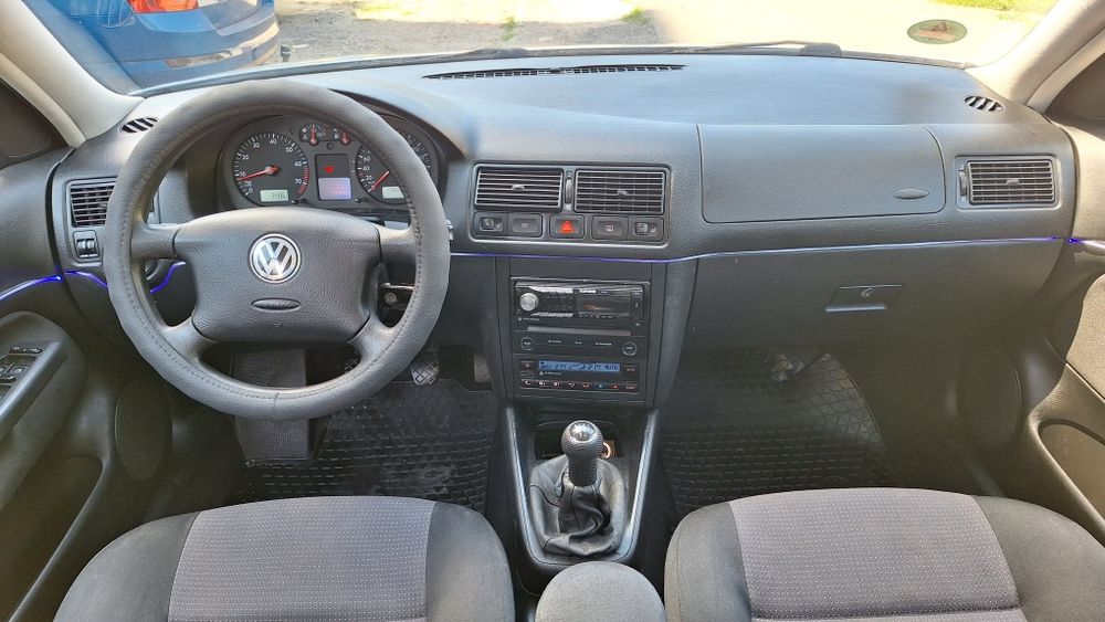 Volkswagen golf 4 . Мотор 1.6