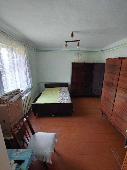 Будинок з земельною ділянкою