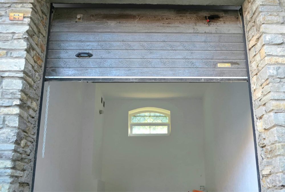 Гараж  Старе місто