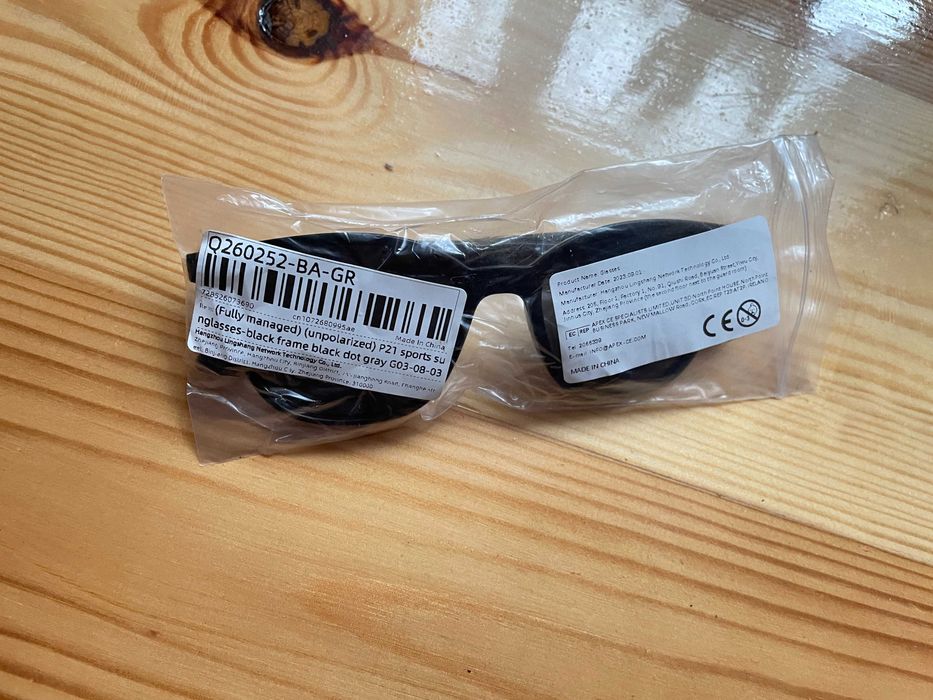 Okulary przeciwsłoneczne damskie sportowe czarne UV400 nowe