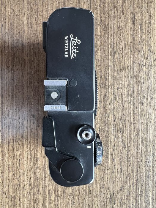 Leica CL - kultowy analogowy aparat dalmierzowy