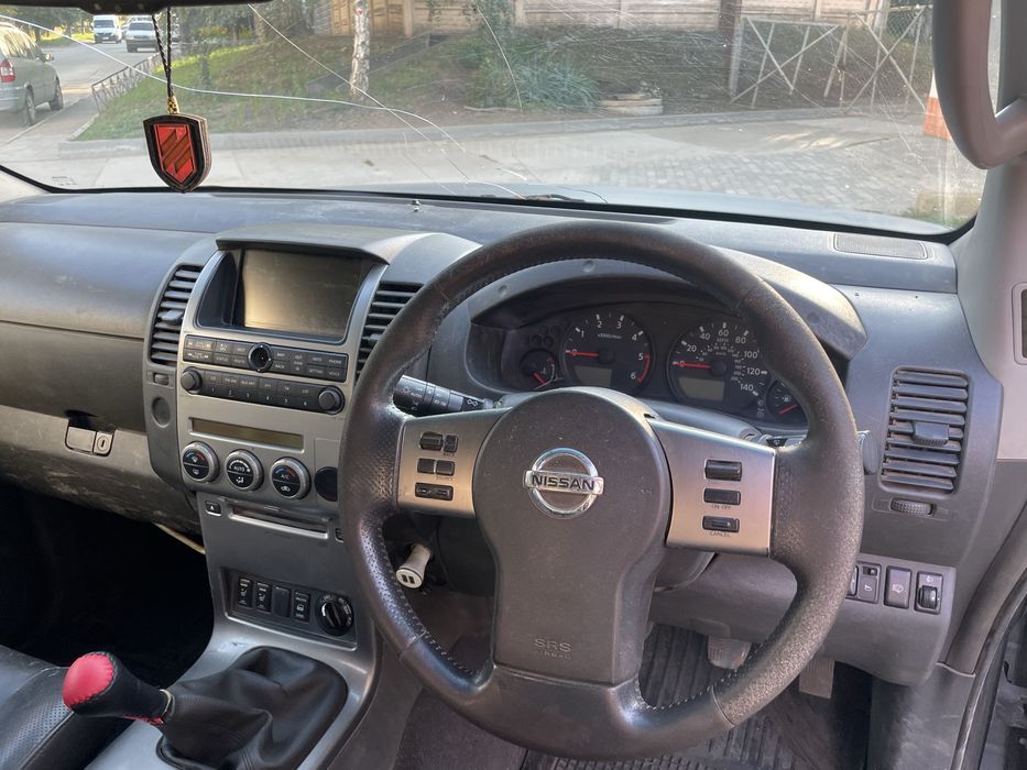 Nissan Navara D40