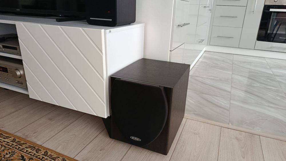 Активный сабвуфер CAV W300