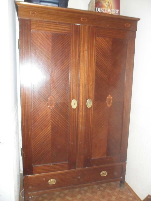 Мебель в дом, дерево