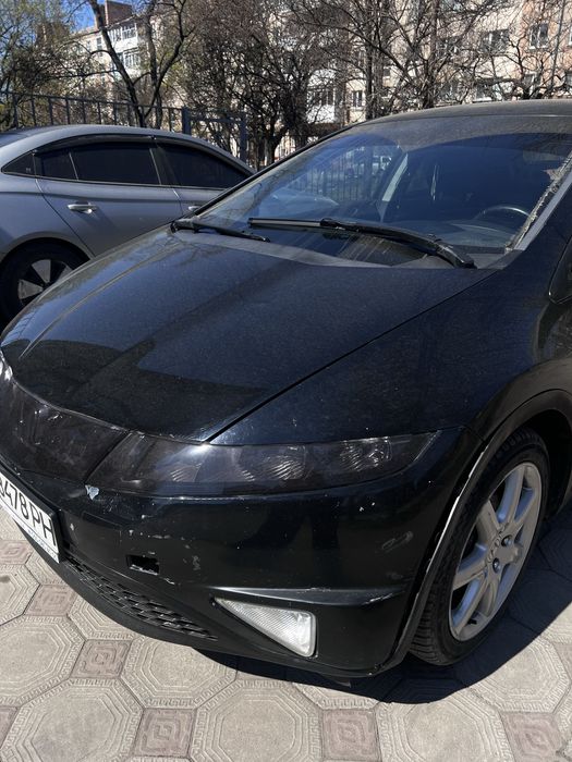 терміновий продаж Honda civic 5D продам машину