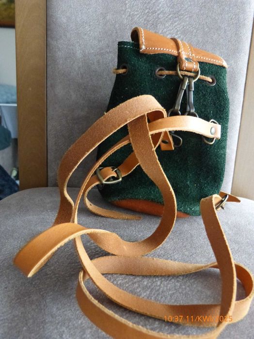 Plecaczek mini ze skóry