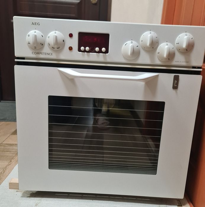 Духовка встроенная