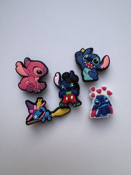 Nowe przypinki do crocsów jak jbbitz charms Crocs Stitch 5 szt
