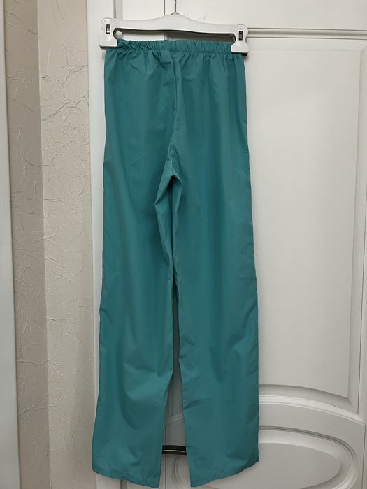 Медицинский костюм / брюки и халат