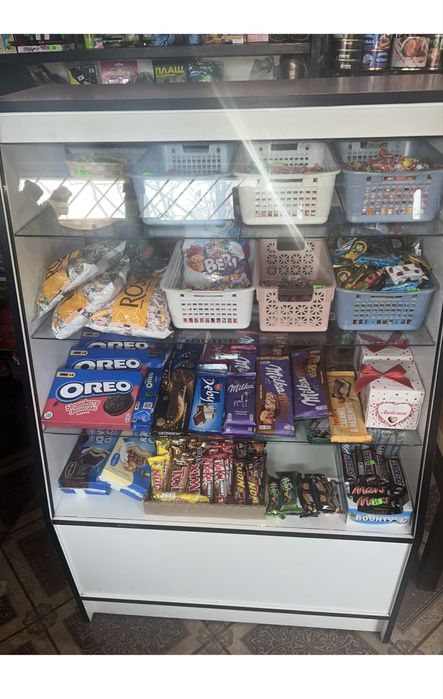 Продам вітрину не дорого