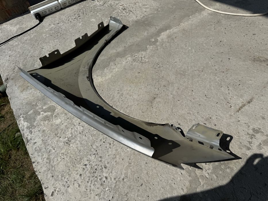 Skoda superb 2021 крило праве