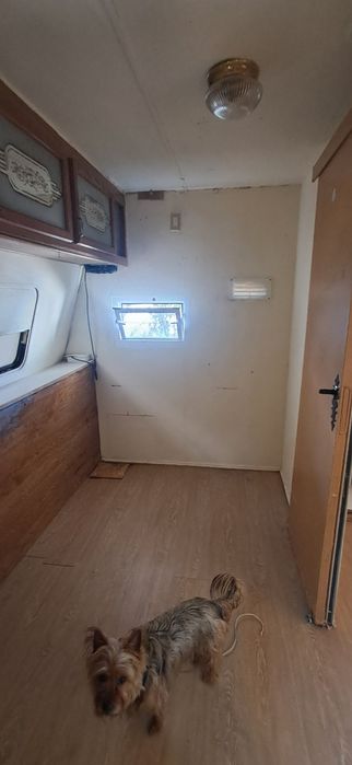 Alugo casa pré-fabricada