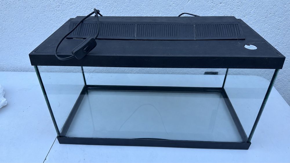 Vendo ou troco aquario 60 litros