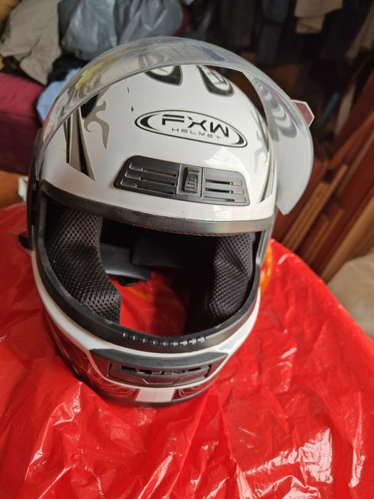 Шлем защитный мотоцыклетный