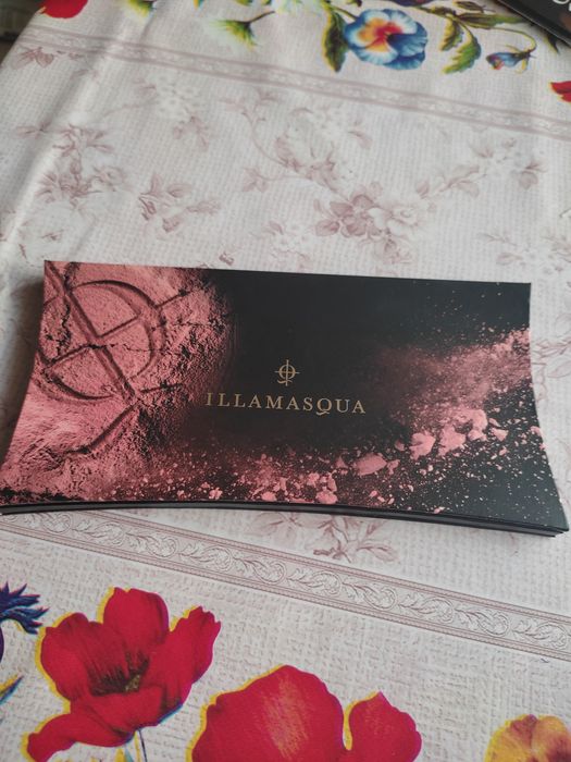 Paletka illamasqua