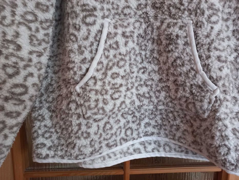 Bluza - ciepła, damska - w cętki - rozmiar XL 42