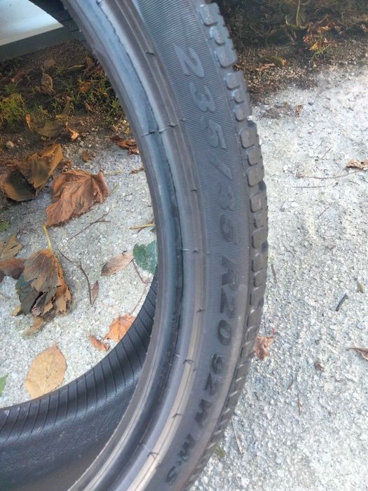 235 35 R20 Pirelli