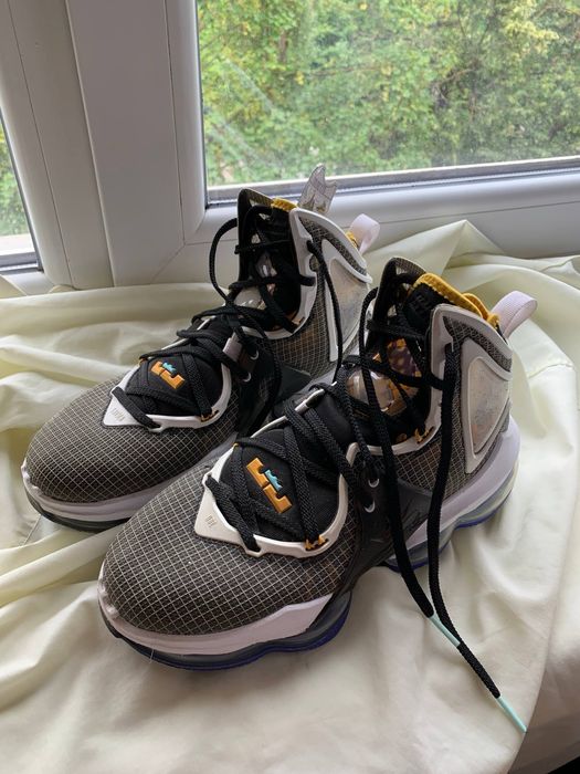 Баскетбольні кросівки Nike LeBron 19 (Оригінал) – Стан ідеальний!