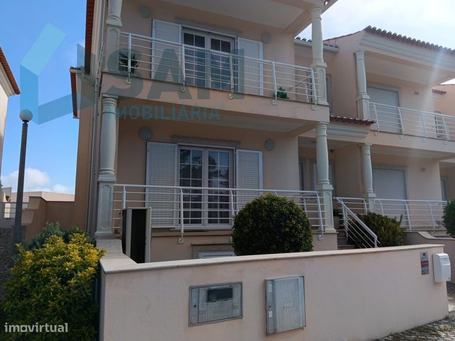 Excelente Moradia T3 com Piscina, Garagem e Zona de Lazer