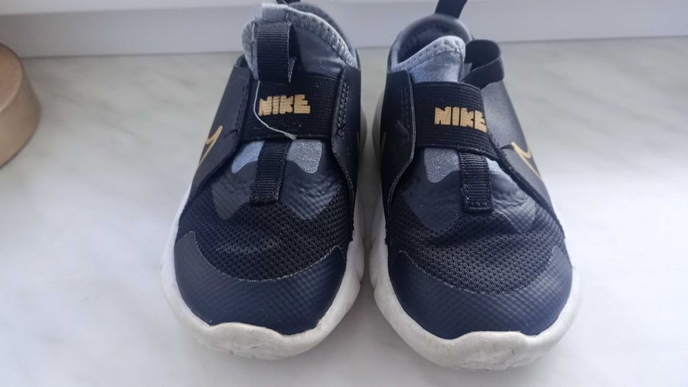 Sprzedam Nike rozmiar 23