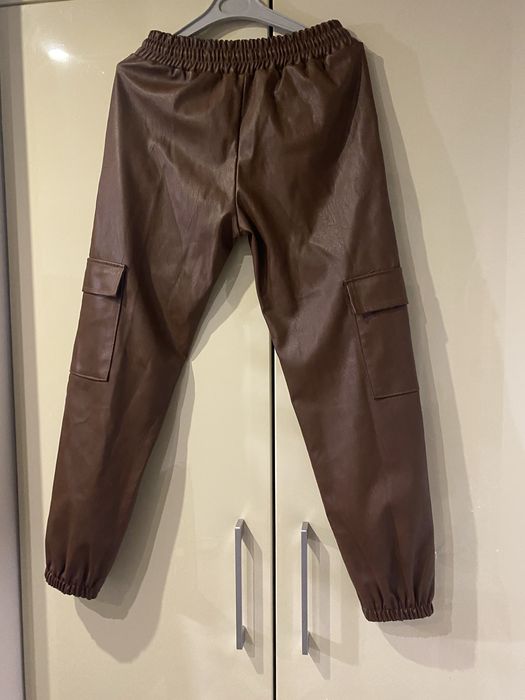 Spodnie skóropodobne czekoladowe