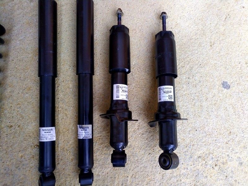Suspensão NISSAN NAVARA D23 NP300