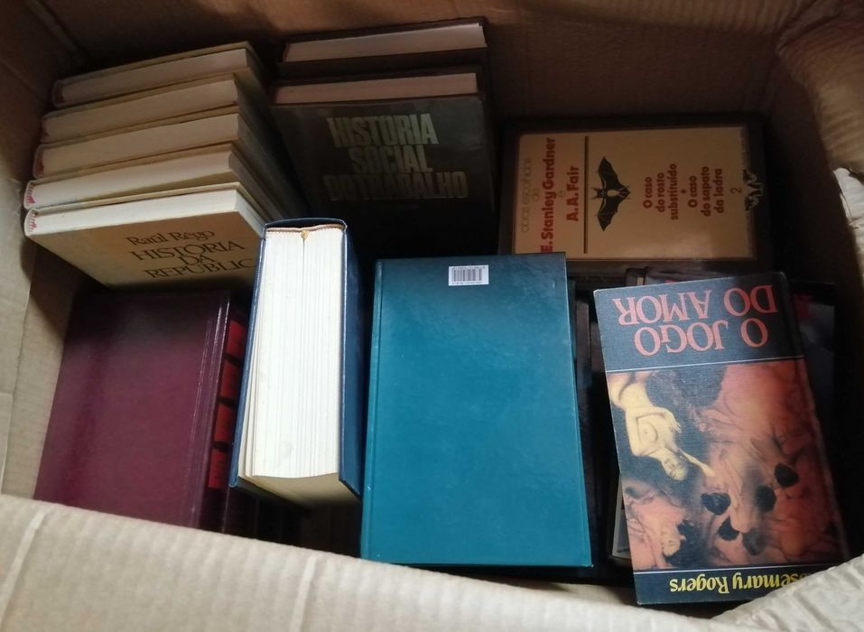 Lote de Livros  . . .