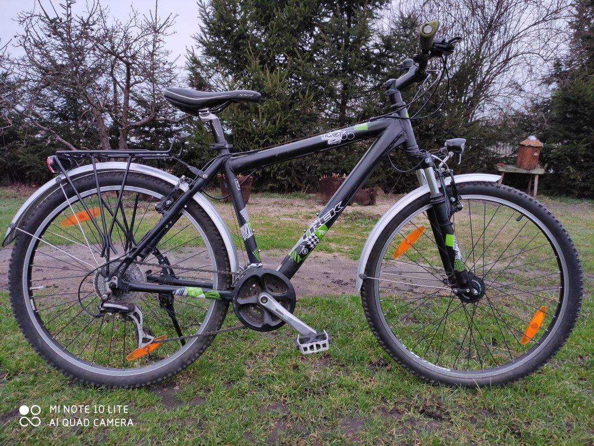 Trek sr suntour m2025 deals