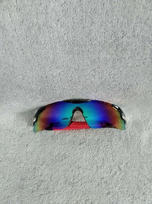 Nowe okulary sportowe rowerowe niebieskie czerwone UV-400 pokrowiec