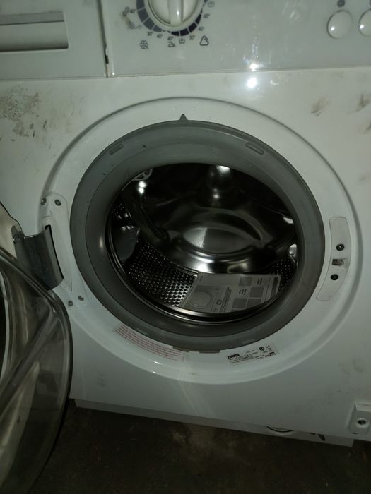 Máquina de lavar roupa Zanussi