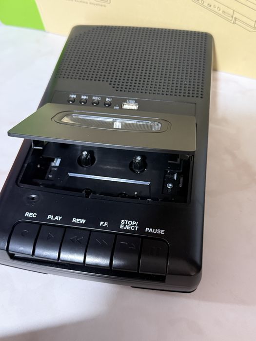 Касетний магнітофон