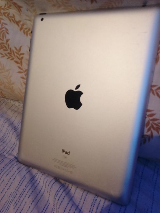 Срочно Продам iPad2 16GB