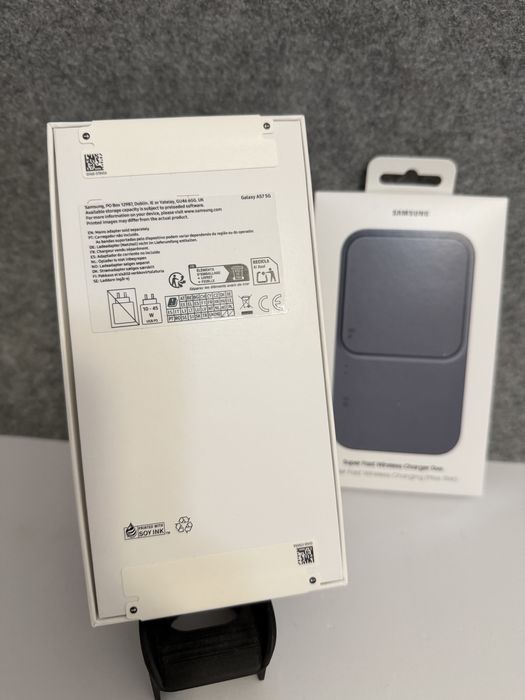 Samsung A57 256GB Cinza Selado + Super fast wireless charger Duo