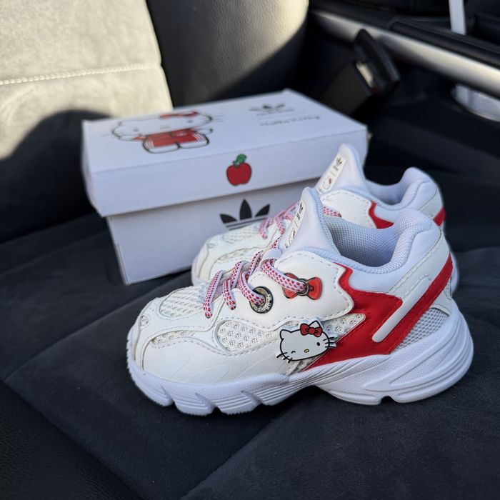 Кросівки Adidas  /hello kitty