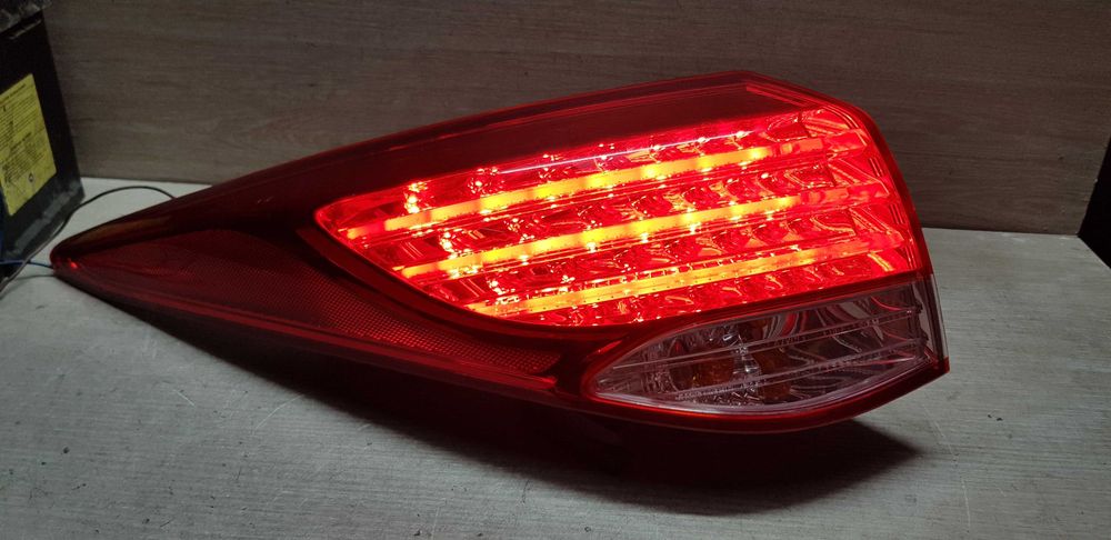 Ліхтар задній (стоп) лівий Hyundai I40 2011-2019p. LED