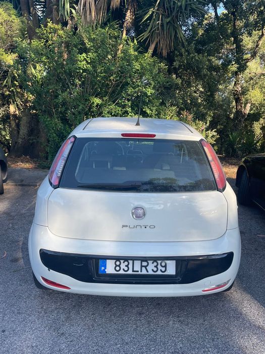 Fiat punto 2011 a 2700€ — photo 2