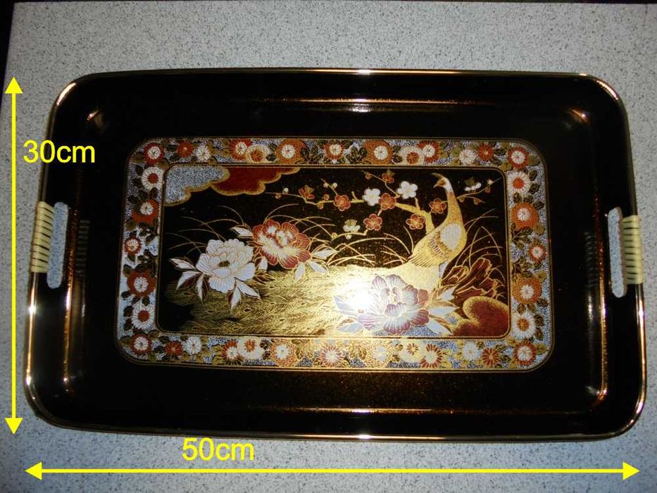 Conjunto de 3 tabuleiros decorativas com motivos orientais