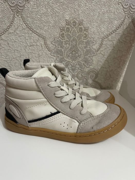 Осіння взуття фірми Zara