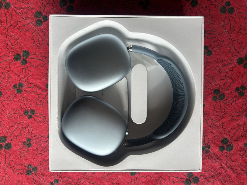 Airpods max semi novo