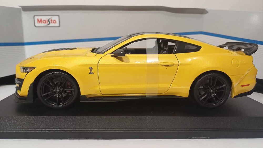 1/18 Ford Mustang Gt500 am - Maisto