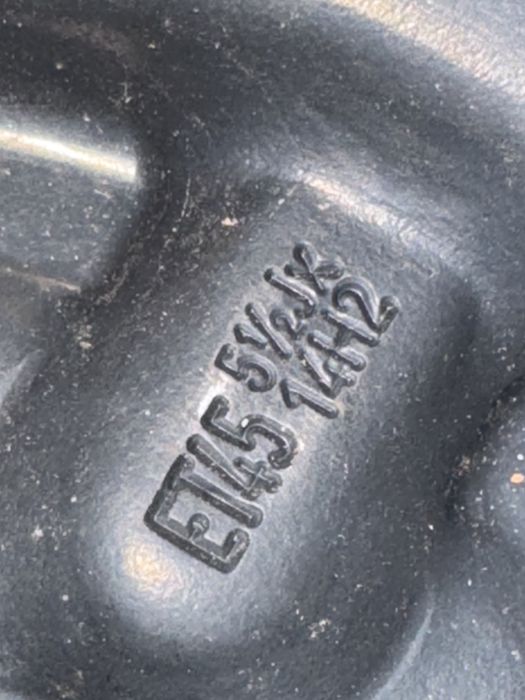 Stalowa felga 14 cali Toyota Yaris